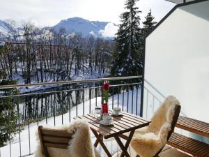 Nespecifikovaný výhled na hory nebo výhled na hory při pohledu z apartmánu