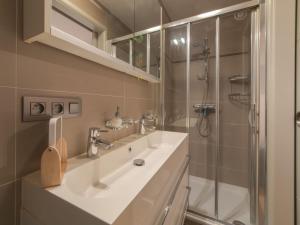 Koupelna v ubytování Apartment Sea Breeze by Interhome