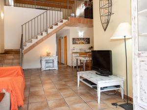 Televízia a/alebo spoločenská miestnosť v ubytovaní Villa Villa Rus by Interhome + 21 fotografií