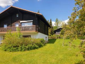Κήπος έξω από το Apartment Am Hohen Bogen-39 by Interhome