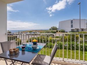 Balkón nebo terasa v ubytování Studio Les Trois Iles-7 by Interhome