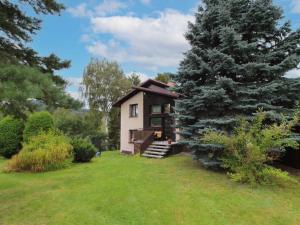Zahrada ubytování Holiday Home Desná v Jizerských horách by Interhome