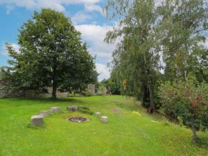 Zahrada ubytování Holiday Home Desná v Jizerských horách by Interhome