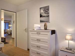 Fotografie z fotogalerie ubytování Apartment Chesa Ginellas by Interhome v destinaci Sils Maria