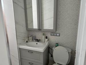 Koupelna v ubytování Townhouse in Costa Adeje , complex Tegueste + 10 fotografií