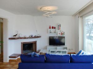 TV a/nebo společenská místnost v ubytování Apartment San Quirico by Interhome