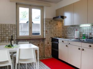 Kuchyň nebo kuchyňský kout v ubytování Apartment San Quirico by Interhome