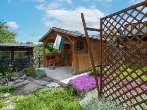 Cabaña de madera con patio y cenador en Apartment Dittert by Interhome, en Lichtenstein