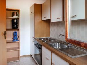 Kuchyňa alebo kuchynka v ubytovaní Apartment Jaggler by Interhome