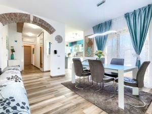 Posedenie v ubytovaní Holiday Home Villa Amaii by Interhome