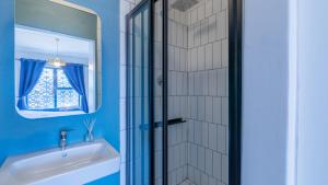 Un baño de Shore2Please 19 fotos más