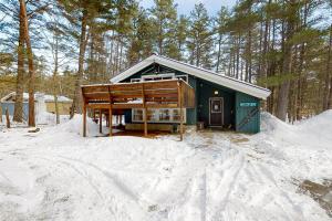 7 Merrimeeting Chalet žiemą