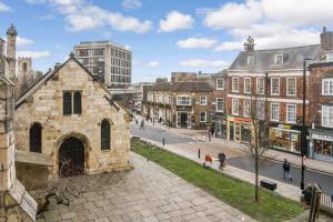 Gallery image of Shambles Suites in the centre of York, sleeps 16 in York