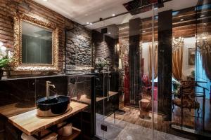 Kúpeľňa v ubytovaní Aurum - Como Luxury Suites