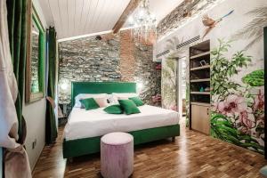 Posteľ alebo postele v izbe v ubytovaní Aurum - Como Luxury Suites