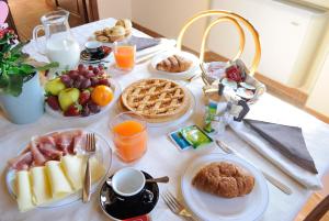 อาหารเช้าซึ่งให้บริการแก่ผู้เข้าพักที่ Alba su Assisi