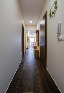 Foto sihtkohas Balatonföldvár asuva majutusasutuse Forest Földvár Apartmanok By BLTN galeriist