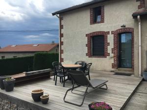 Balkón nebo terasa v ubytování Gîte de chenieux