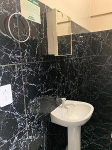 Phòng tắm tại Porto Seguro Hotel - Porto Velho