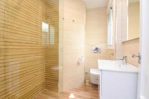 Koupelna v ubytování Apartamento recién reformado en el centro de Nerja