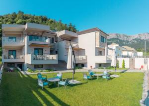 Nespecifikovaný výhled na hory nebo výhled na hory při pohledu z apartmánu