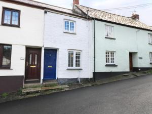 The building in which the holiday home is located