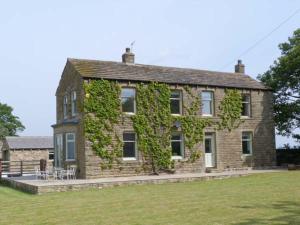 Gallery image of Cringles House in Silsden