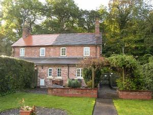 Gallery image of Aqueduct Cottage in Chirk