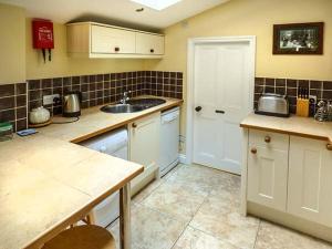 Kitchen o kitchenette sa Broomhill View