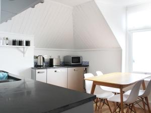 Η κουζίνα ή μικρή κουζίνα στο The Eaves +12 φωτογραφίες