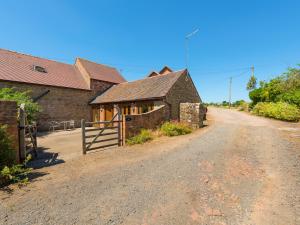 Gallery image of The Byre in Highley