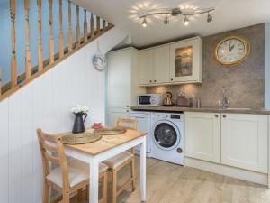 Kuchyň nebo kuchyňský kout v ubytování Rose Cottage + 11 fotografií