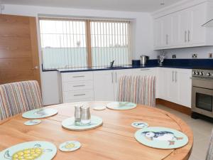 Gallery image of Beach House Apartment in Benllech