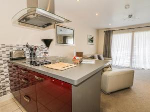Scarborough Apartments - One Bedにあるキッチンまたは簡易キッチン