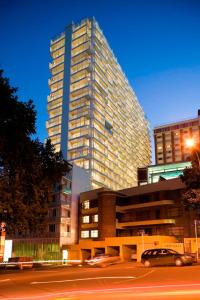 O edifício em que o apart-hotel se localiza