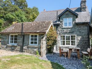 The building in which the holiday home is located