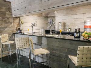 Η κουζίνα ή μικρή κουζίνα στο Ellie's Lodge