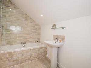Koupelna v ubytování Coney Garth Cottage + 16 fotografií