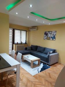 Un lugar para sentarse en B&R Apartmans