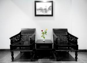Istumisnurk majutusasutuses Liwa - The Transit Hotel, Bengaluru