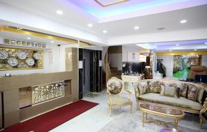 Posezení v ubytování Metrolux Hotel