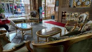 Posezení v ubytování Metrolux Hotel + 1 fotografie