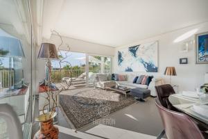 Posedenie v ubytovaní HigueronRentals Gucci
