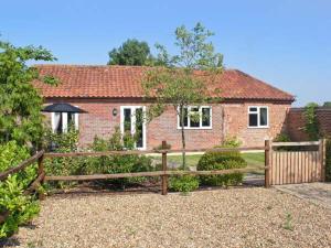 Gallery image of Moat Farm Cottage in Wood Dalling