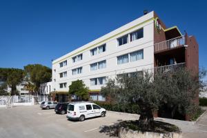 Imagen de la galería de B&B HOTEL Nîmes Ville Active, parking sécurisé gratuit, en Nimes