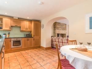 Kuchyň nebo kuchyňský kout v ubytování Dorothy's Cottage