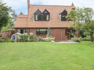 EttonにあるHolly Bankのレンガ造りの家