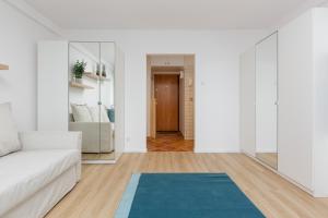 Posedenie v ubytovaní Studio Apartment Mokotów Malawskiego by Noclegi Renters