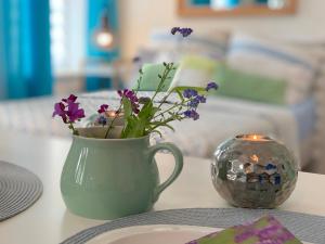 Fotografie z fotogalerie ubytování Ferienwohnung Kajüte am Borbyer Kurpark von Eckernförde v destinaci Eckernförde