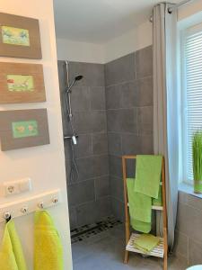 Koupelna v ubytování Ferienwohnung Kajüte am Borbyer Kurpark von Eckernförde
